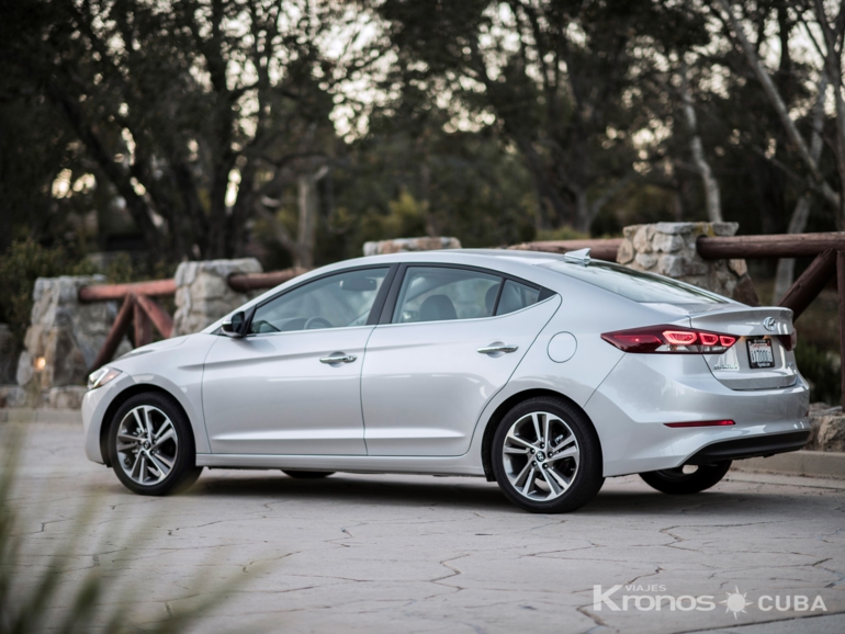  - HYUNDAI ELANTRA (1 DAY OF CAR RENT & 1 NIGHT OF ACCOMMODATION AT ROC ARENAS DORADAS HOTEL) - 3 DAYS MINIMUM